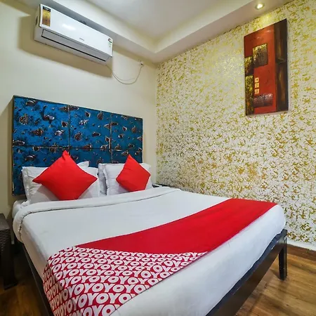 Oyo 30329 Tsk The Golden Nest Deluxe Hotel